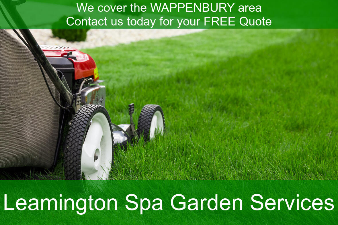 Grass mowing in Wappenbury